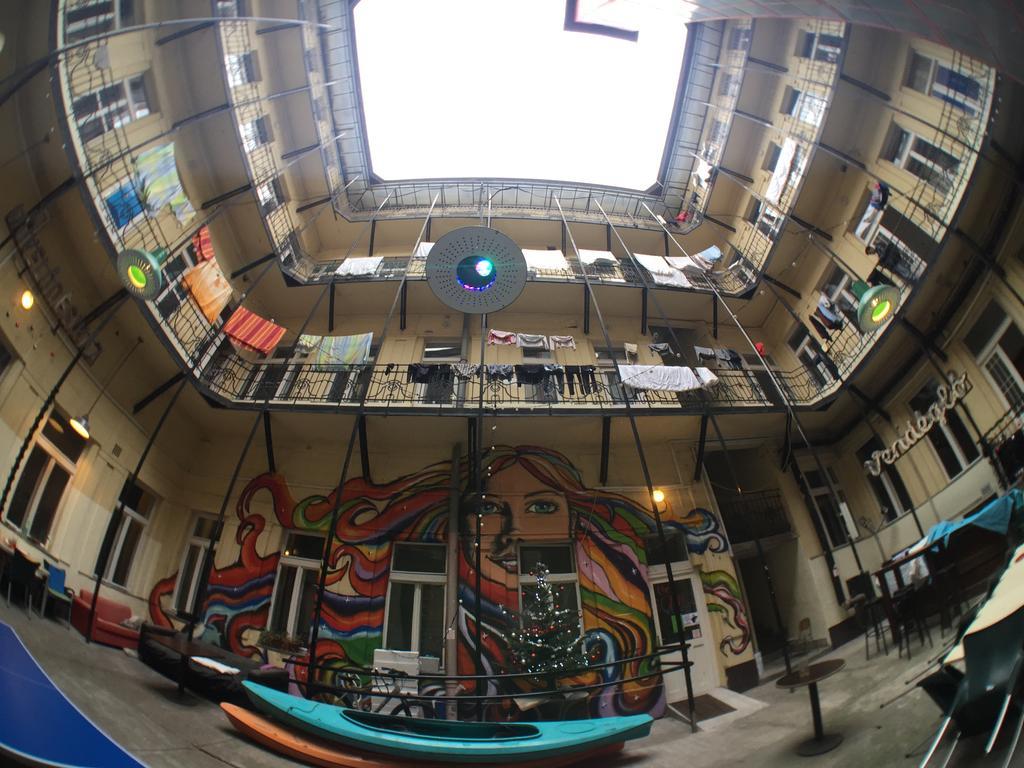 Dbc Hostelブダペスト エクステリア 写真